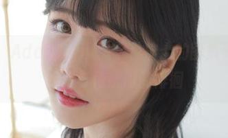看这里！Addielyn(에디린)护士的图集更新：在现代与传统间的徘徊