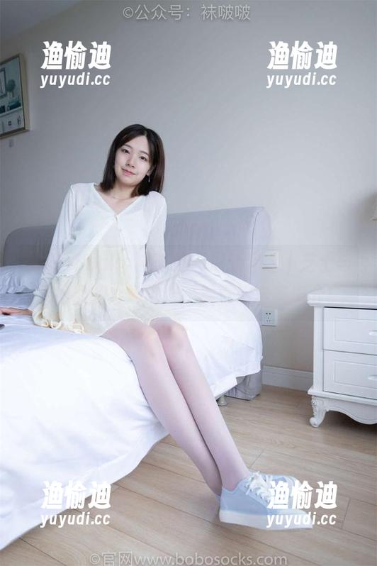 BoBoSocks袜啵啵 - 最新套图｜芝士与白棉袜的奇妙结合，视觉冲击感满分！