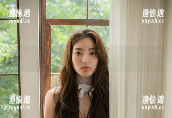 定制特供：G.su(全智秀)女孩的图片，简直像是宇宙的某种秘密…