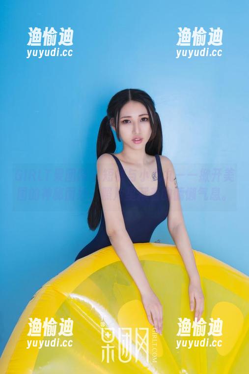 GIRLT果团网-小九九 GIRLT果团网 - 短裤与小九九——掀开美图的神秘面纱,照片里藏着的慵懒气息。