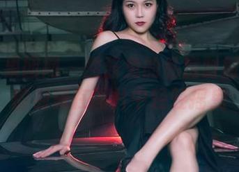 GIRLT果团网 – 酸酱兔的私房时刻：天使的羽翼在图片中轻轻摇曳