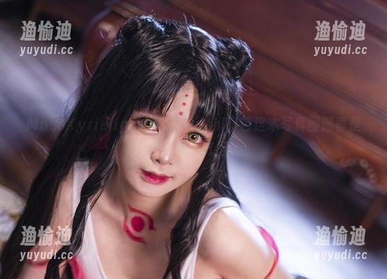 Hachi小芭 MashKyrielight降临!Hachi小芭这本写真图册真是让人难以抗拒。