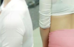 Hyoyeon(김효연)的办公室正能量：下载这些照片，工作也能变得可爱！
