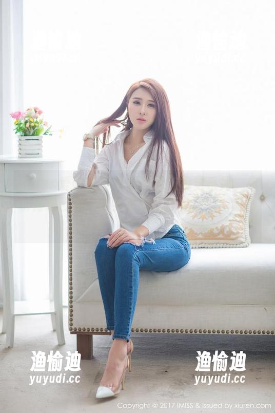 IMiss爱蜜社-小热巴 IMiss爱蜜社 - 小热巴女友视觉系列:你以为是艺术,其实是想让你免费看!套图随意!