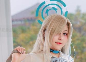 美图壁纸新潮流：透明兔女郎——KANEKO咔喵的清新诱惑！