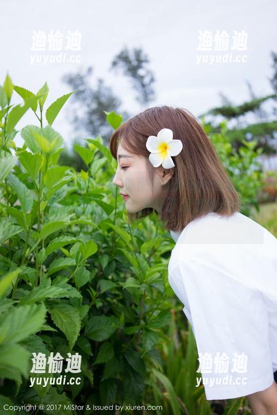 MiStar魅妍社-妤薇Vivian MiStar魅妍社 - 免费妤薇Vivian夏日合集:随便翻翻,仿佛置身于海滩的沙粒里!