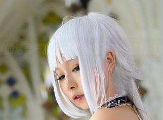 PAKI草莓酱的温柔气质，原图里也能感受到那种如夏日轻风的感觉。