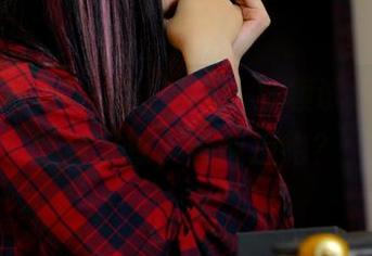 PANS写真 – 在线萌萌：新模试镜写真，既萌又撩，谁能拒绝？