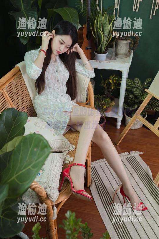Sia不吃鱼 微密圈 - Sia不吃鱼的比基尼最新图册,果然是女神出没啊!