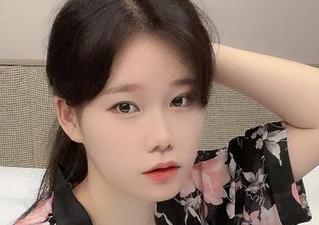 Sira(시라)的裤里丝：全集带你走进她的私人世界，真是妙不可言。