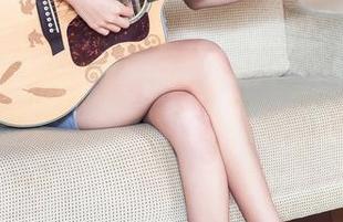 TouTiao头条女神 – 美纳子的裸足图包，精彩图文，集中展示‘没鞋不行’！