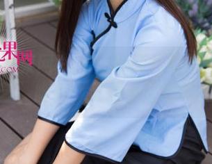 UGirls尤果网 – 看！李颜儿的海边写真：文艺、幽默，又想当壁纸的感觉