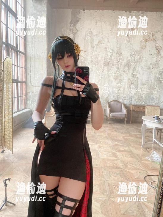 Vinnegal Vinnegal与和服cos:照片背后的缤纷色彩