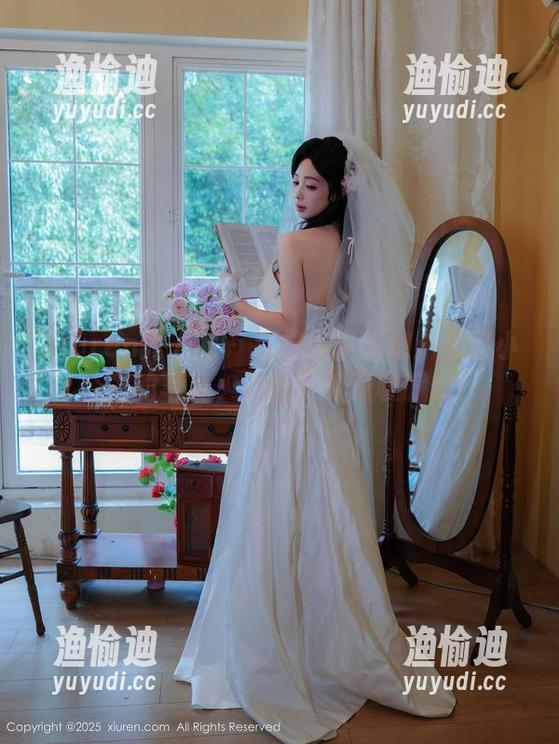 Xiuren秀人网 - 在棉袜中绽放：心妍小公主的写真，别忘了下载收藏哟！