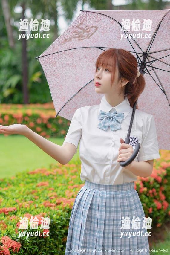 Xiuren秀人网-想做你的猫 Xiuren秀人网 - 想做你的猫图集:定制连衣裙带来的小秘密