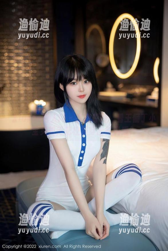 Xiuren秀人网 - 高清原图：看王俪丁小宝贝如何把校服穿出时尚感？