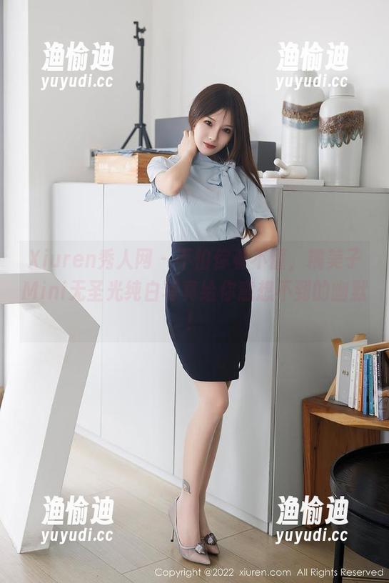 Xiuren秀人网-糯美子Mini Xiuren秀人网 - 不怕你看不懂,糯美子Mini无圣光纯白写真给你意想不到的幽默!
