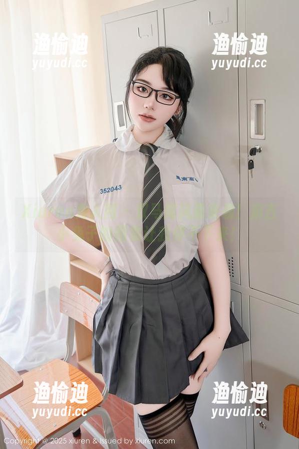 Xiuren秀人网-麻吉小兔子 Xiuren秀人网 - 双马尾风暴来袭!麻吉小兔子的图集让我停不下来!