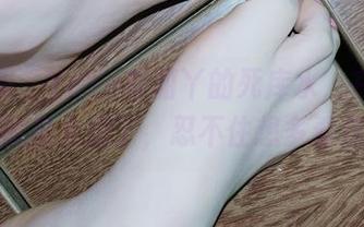 微密圈 – YuYu超甜丫的死库水，在线原图真的是太撩了，忍不住想多看几眼！
