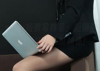 丽柜 – xilly短裤写真集：短得刚刚好，清晰得让人心跳加速！