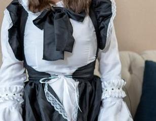 丽柜 – 原图抢先看！子晴护士的写真集，心里总觉得有哪里不对劲……