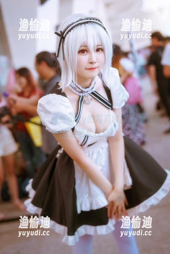 亚缇arty 学姐来了!亚缇arty的写真套图,快来感受这波温柔攻势!