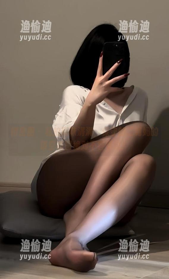 保守的二舅妈 微密圈 - 私拍趣味满满,保守的二舅妈的镂空美图绝对不容错过!