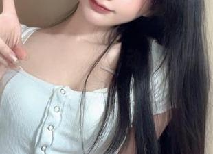 被倦倦喵的婚纱合集打动，照片里的每一帧都像是心跳声