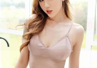 嗲囡囡 – 沉醉在陈雅漫VICKY的和服美图中，快来下载吧！