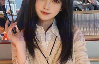 大肉丸Amiee的旗袍合集：一次免费旅行，看这些美妙的姿态！