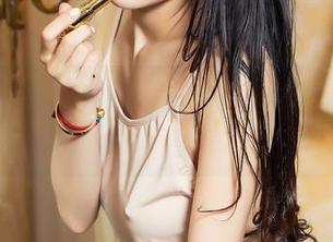 头条女神 – 小晴子女仆写真，美图炸裂，不下载就是你的损失！