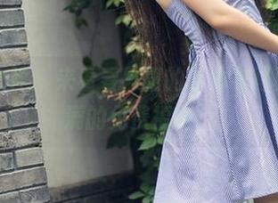 头条女神 – 来看看易阳的连体衣写真，满满的免费福利！