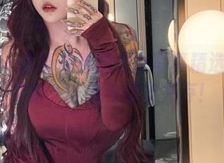 微密圈 – 奈斯希希的修女写真精选：光影交错，圣洁与调皮并存！