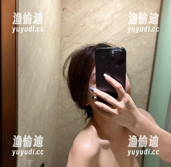 奶雯 微密圈 - 奶雯的黑色美图图集:一个不小心就坠入深渊的感觉!