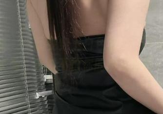 微密圈 – 当奶雯穿上白色蕾丝，高清套图来袭，绝对不怕你的屏幕坏掉！