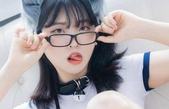 美图中的宋哈娜(송하나)，内衣与艺术的碰撞