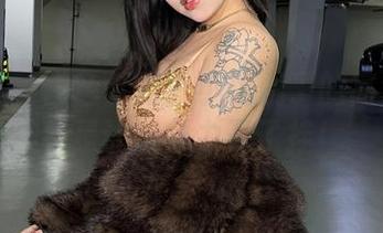 微密圈 – 白色梦幻？小优优子的高清写真可是让想象力开了挂！
