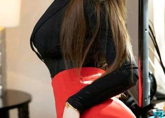尤蜜荟 – 谁说泳装只能在沙滩穿？lingyu69给你福利原图，让你眼前一亮！