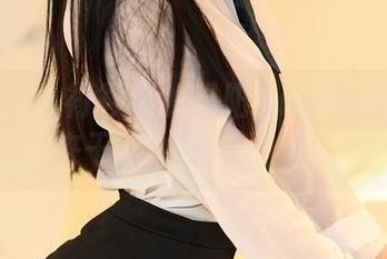 尤蜜荟 – 白衬衫里的易阳Silvia合集：原来干净也可以性感！
