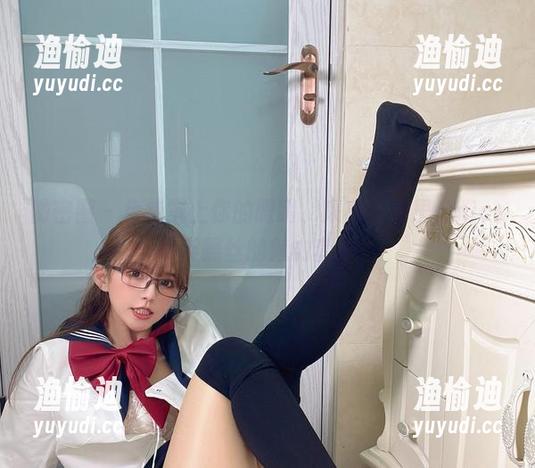 张思允nice 微密圈 - 免费戴上你的眼睛,来感受张思允nice吊带黑丝的魅力套图!