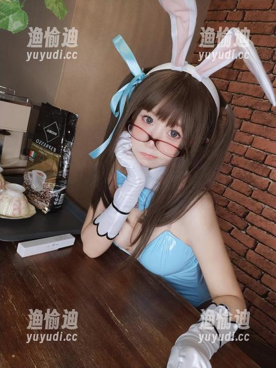 摇摇乐yoyo最新白丝死库水美图更新，谁还敢说不适合夏天？