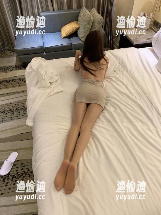 微密圈 - 看有你喵变护士：写真套图展现轻松幽默，在线打卡！