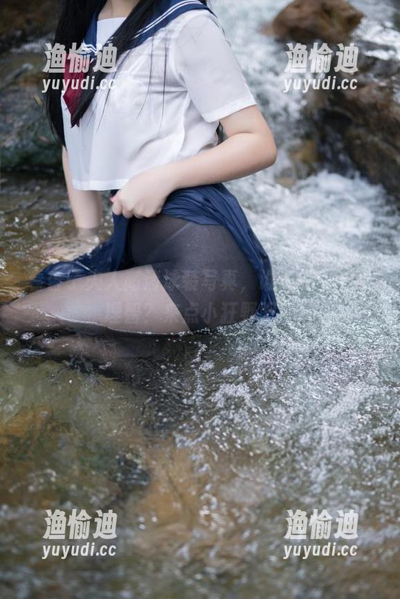 杏子夫人 看杏子夫人高清泳装写真,谁说一切都要理智?来点小狂野吧!