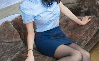 爱蜜社 – 免费分享：跟随张思允Nice的比基尼写真，感受那抹温暖