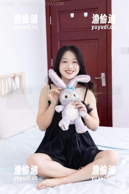 物恋传媒 - 这图包太扎心了！佳琪的无圣光渣女大波浪！