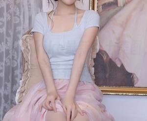 秀人网 – 七七kiko最新护士美图，穿衣风格竟然有点意思！