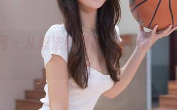 秀人网 – 从想法到图片：伊诺的兔女郎定制之路