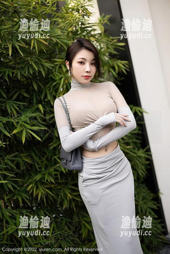 秀人网 - 安然的比基尼作品，图片简直是夏季必备，下载后请对自己负责！