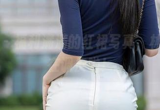 秀人网 – 福利满满的红裙写真，林星阑又在调皮啦！