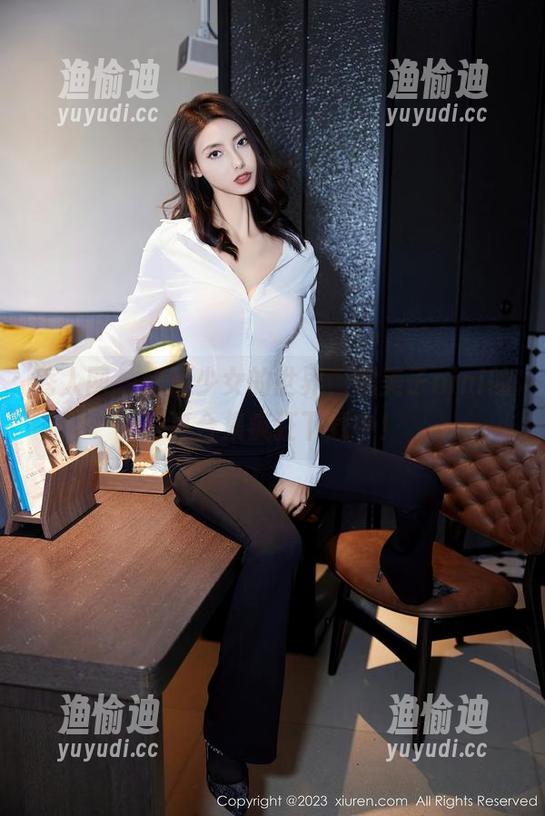 秀人网 - 懵懂少女的世界，糯美子nini的写真合集疯狂下载中！